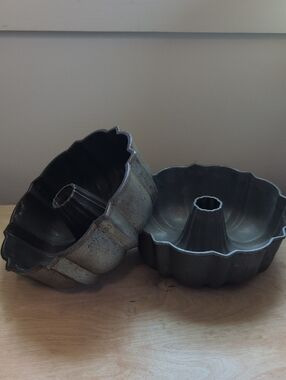 Nordic Ware Gray Metal Bundt Cake Pans - Set of 2 One Is Northland Mark